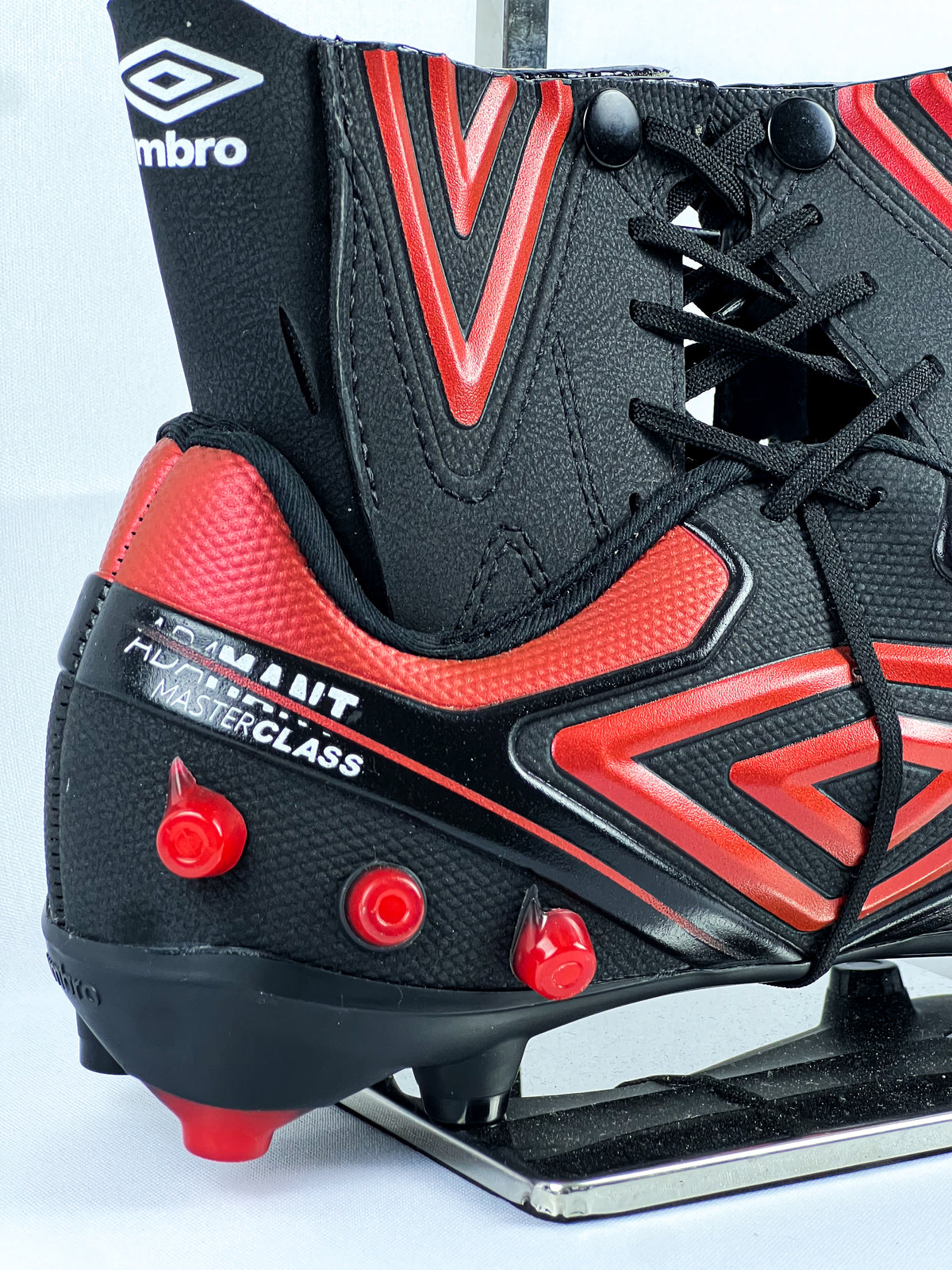 Detalhe da Bolsa Umbro Rubi Adamant